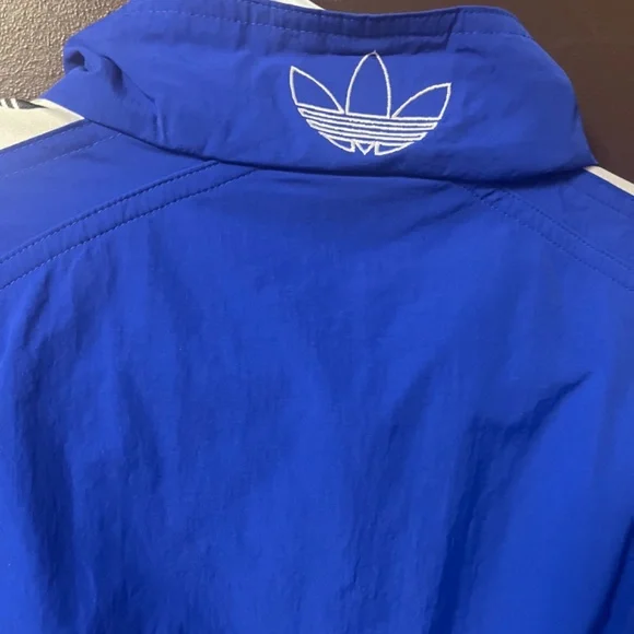 Addis’s jacket - Picture 2 of 8